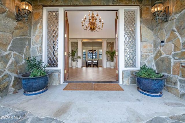 11300 Highridge Court, Camarillo, CA 93012