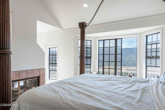 11300 Highridge Court, Camarillo, CA 93012