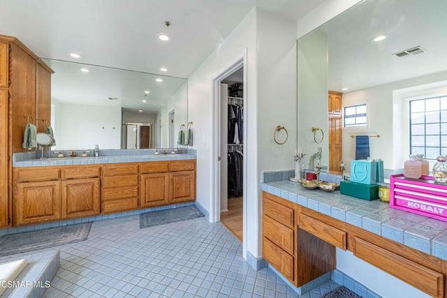 11300 Highridge Court, Camarillo, CA 93012