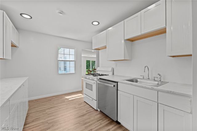 4147 Black River Circle, Lorain, OH 44055