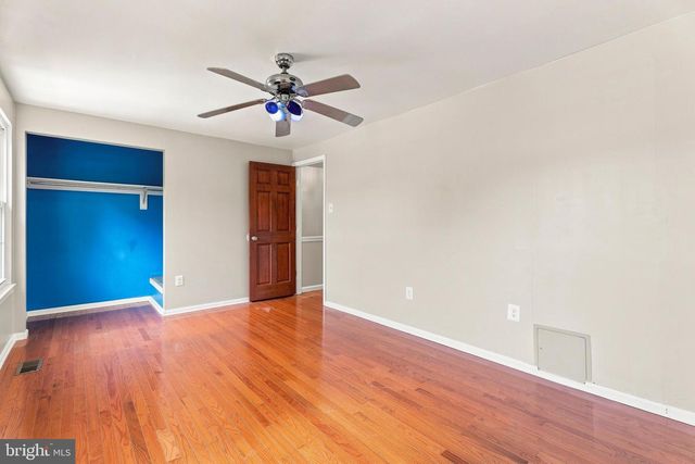 8864 GREEN NEEDLE DR, Baltimore, MD 21236