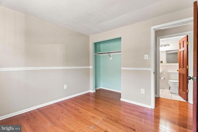 8864 GREEN NEEDLE DR, Baltimore, MD 21236