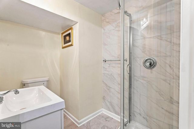 8864 GREEN NEEDLE DR, Baltimore, MD 21236