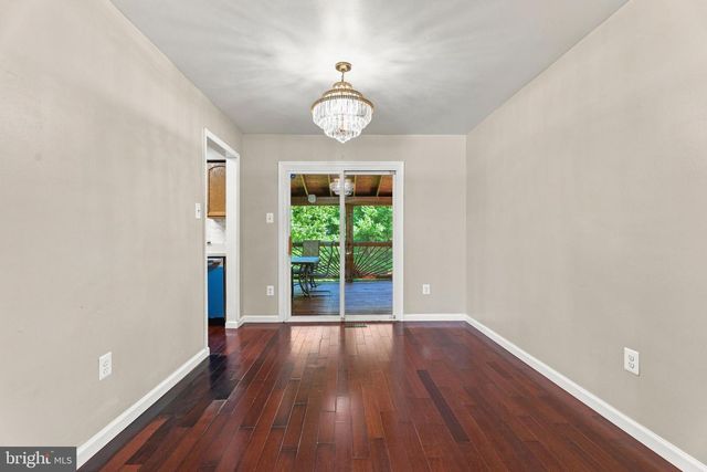 8864 GREEN NEEDLE DR, Baltimore, MD 21236