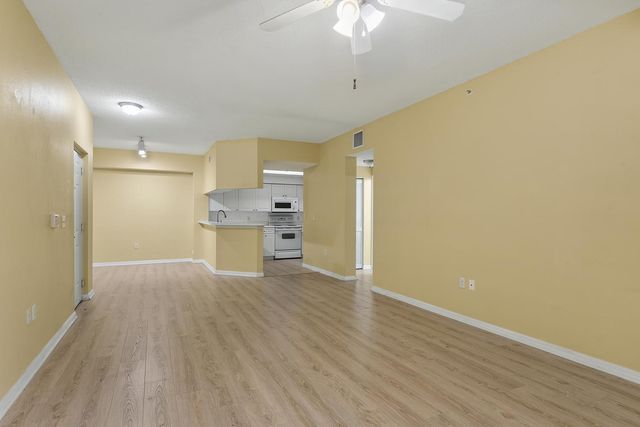 2730 Anzio Court 108, Palm Beach Gardens, FL 33410