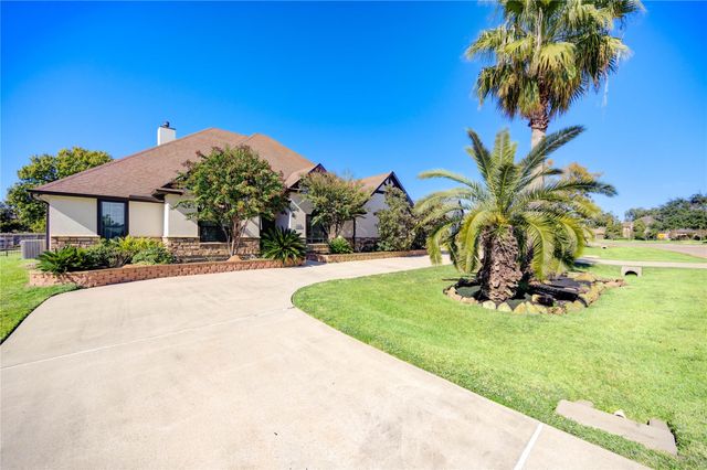 5319 Weston Drive, Fulshear, TX 77441