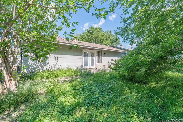 8414 STANDING ROCK ST, San Antonio, TX 78242