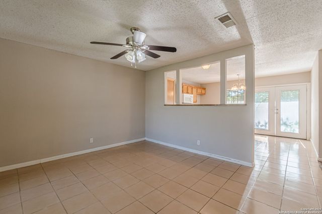 8414 STANDING ROCK ST, San Antonio, TX 78242