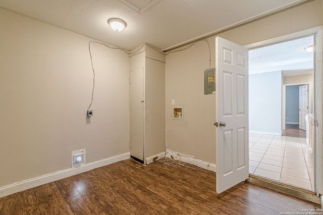 8414 STANDING ROCK ST, San Antonio, TX 78242