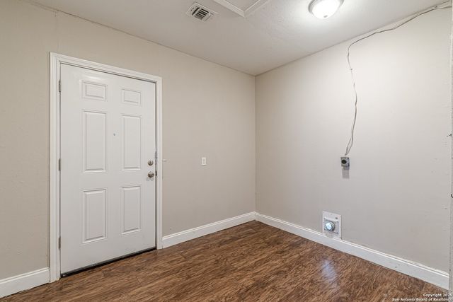8414 STANDING ROCK ST, San Antonio, TX 78242