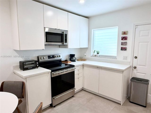 545 NE 64th St, Miami, FL 33138