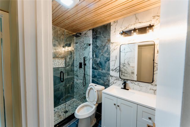 2134 Courtland Circle, Carrollton, TX 75007