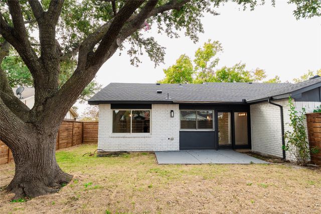 2134 Courtland Circle, Carrollton, TX 75007