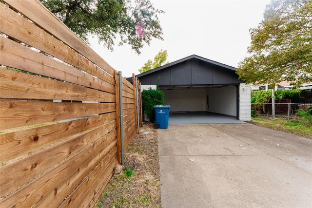 2134 Courtland Circle, Carrollton, TX 75007