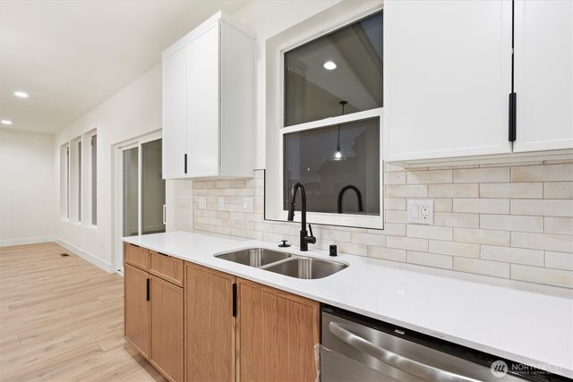 744 N WIDGEON Street, Moses Lake, WA 98837