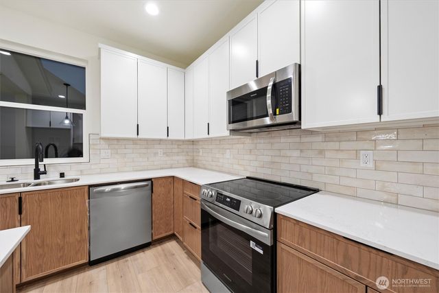 744 N WIDGEON Street, Moses Lake, WA 98837