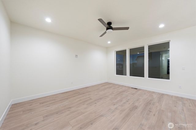 744 N WIDGEON Street, Moses Lake, WA 98837