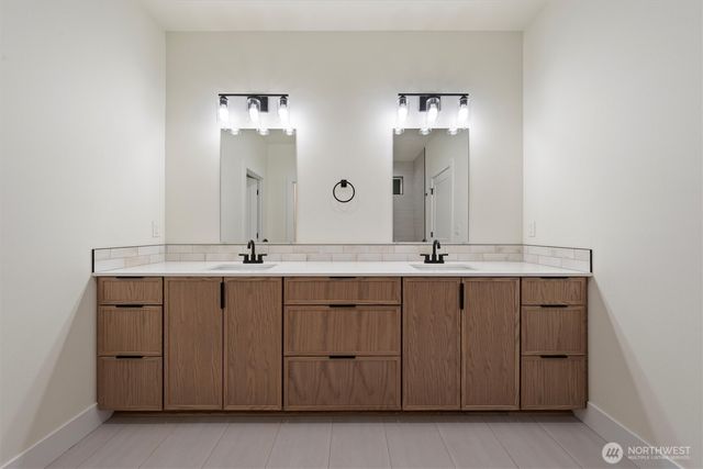 744 N WIDGEON Street, Moses Lake, WA 98837