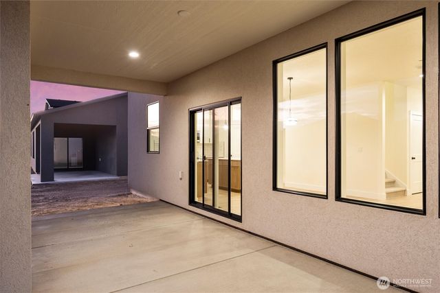 744 N WIDGEON Street, Moses Lake, WA 98837