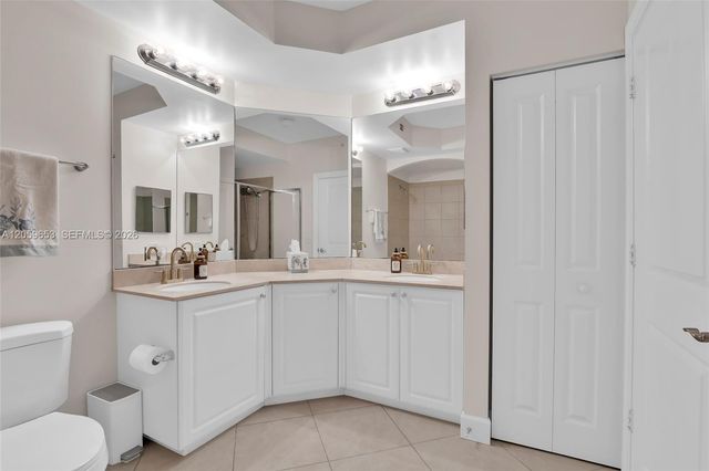 2412 Renaissance Way 412, Boynton Beach, FL 33426