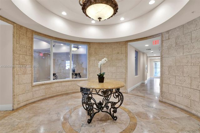2412 Renaissance Way 412, Boynton Beach, FL 33426