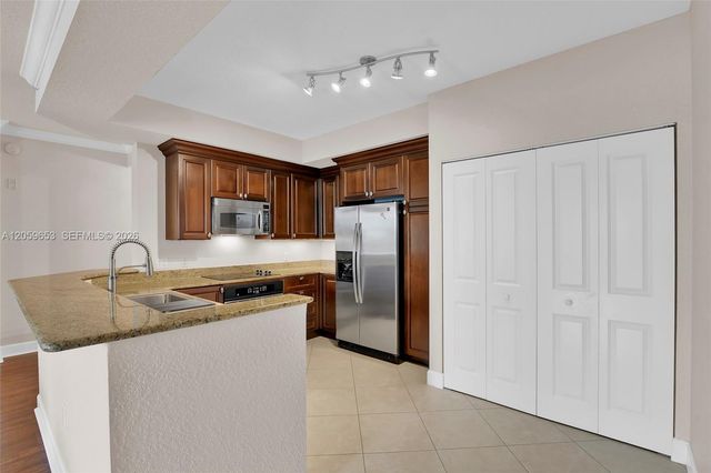 2412 Renaissance Way 412, Boynton Beach, FL 33426
