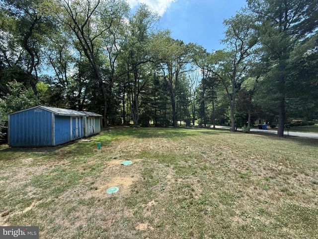 252 CLAYTON AVE, Monroeville, NJ 08343