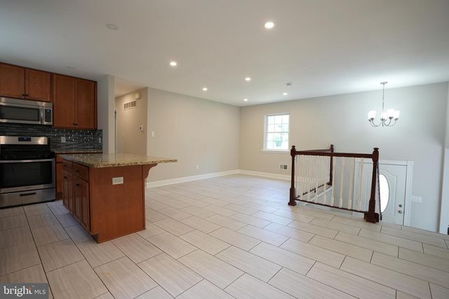 252 CLAYTON AVE, Monroeville, NJ 08343
