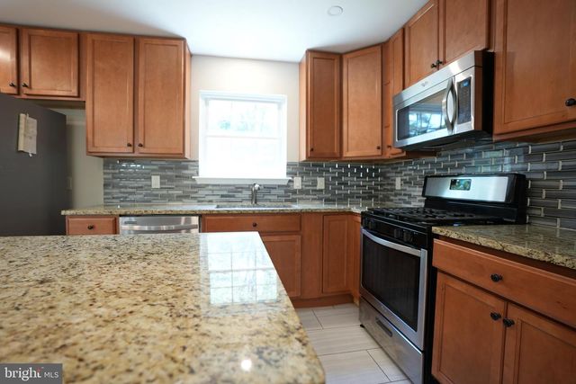 252 CLAYTON AVE, Monroeville, NJ 08343