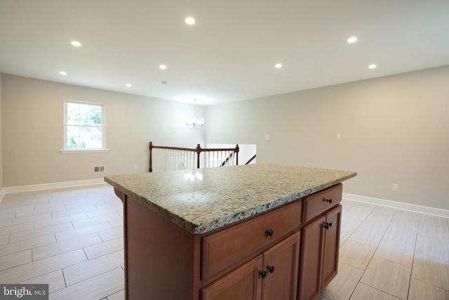 252 CLAYTON AVE, Monroeville, NJ 08343