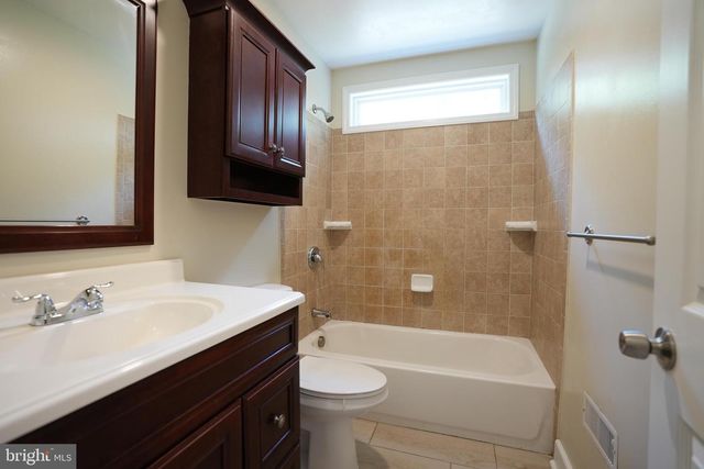 252 CLAYTON AVE, Monroeville, NJ 08343