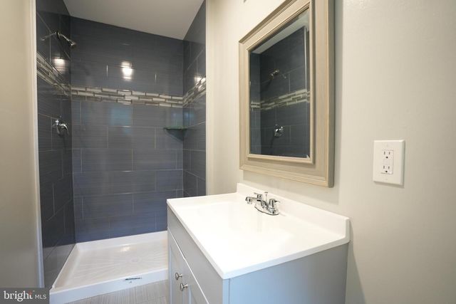 252 CLAYTON AVE, Monroeville, NJ 08343