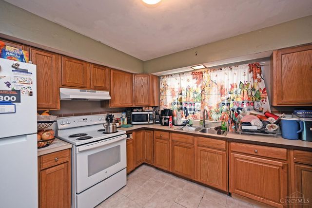 3305 Queen City Avenue, Cincinnati, OH 45238