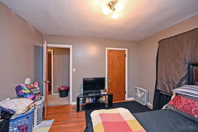 3305 Queen City Avenue, Cincinnati, OH 45238