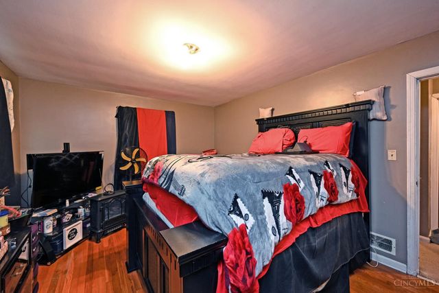 3305 Queen City Avenue, Cincinnati, OH 45238