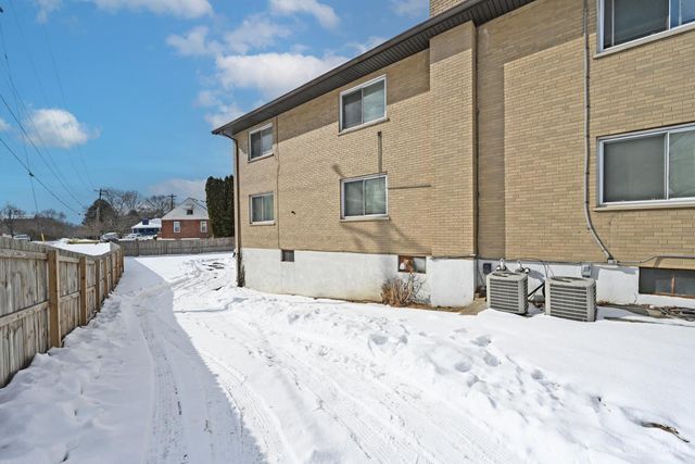 3305 Queen City Avenue, Cincinnati, OH 45238