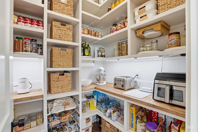 7493 W Belay Street, Eagle, ID 83616