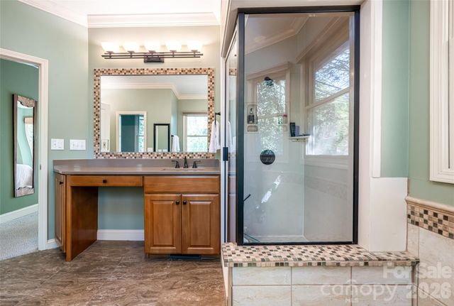 109 Little Cherokee Ridge, Hendersonville, NC 28739