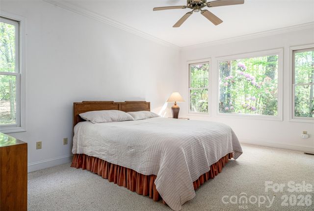 109 Little Cherokee Ridge, Hendersonville, NC 28739