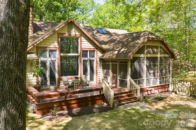 109 Little Cherokee Ridge, Hendersonville, NC 28739