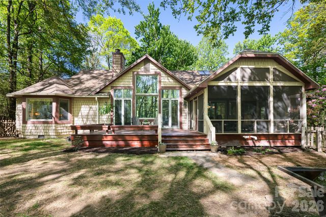 109 Little Cherokee Ridge, Hendersonville, NC 28739