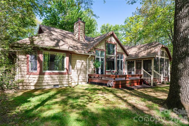 109 Little Cherokee Ridge, Hendersonville, NC 28739