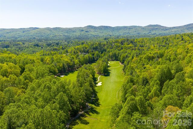 109 Little Cherokee Ridge, Hendersonville, NC 28739