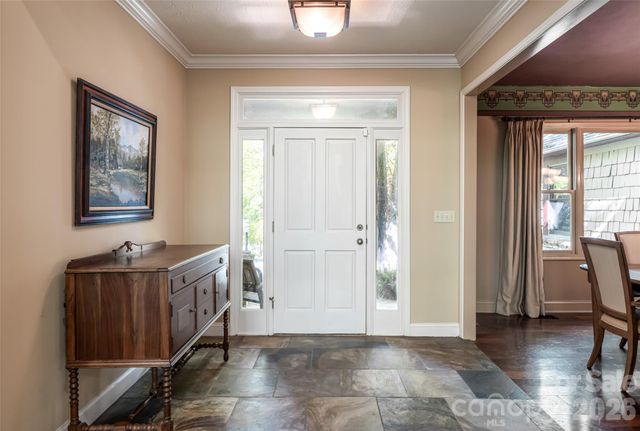 109 Little Cherokee Ridge, Hendersonville, NC 28739
