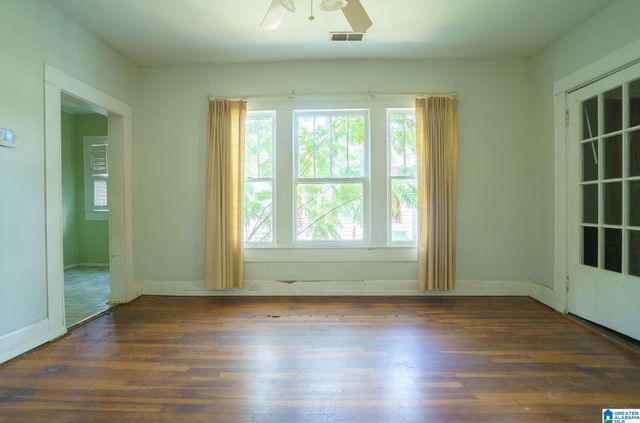 1833 SAINT CHARLES AVENUE SW, Birmingham, AL 35211