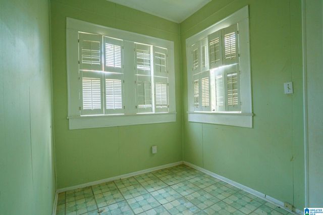 1833 SAINT CHARLES AVENUE SW, Birmingham, AL 35211