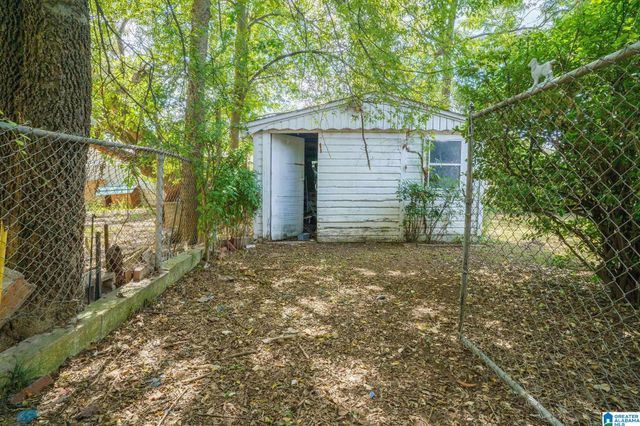 1833 SAINT CHARLES AVENUE SW, Birmingham, AL 35211