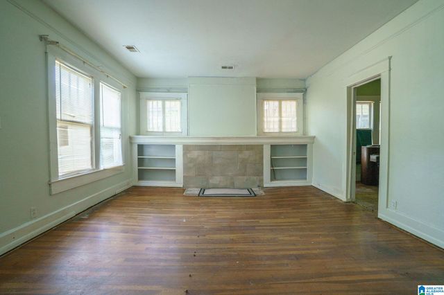 1833 SAINT CHARLES AVENUE SW, Birmingham, AL 35211