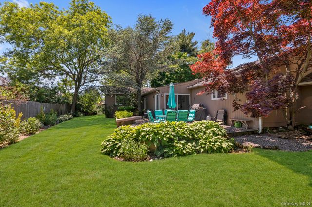 25 Linden Lane, Merrick, NY 11566