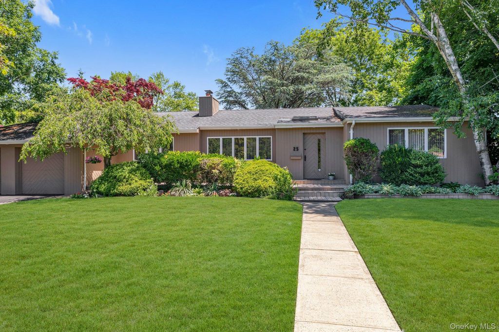 25 Linden Lane, Merrick, NY 11566